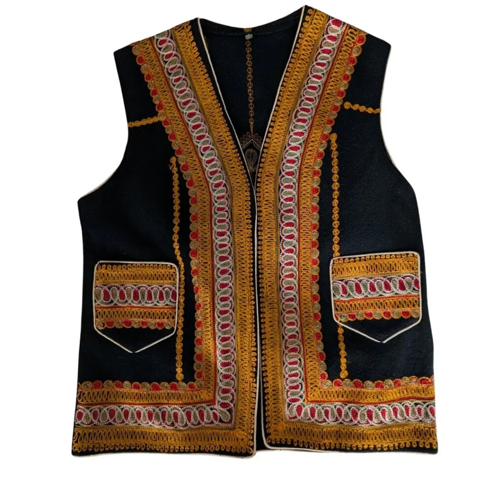 Vintage Boho Black Wool Embroidered Vest Size M - Picture 2 of 5